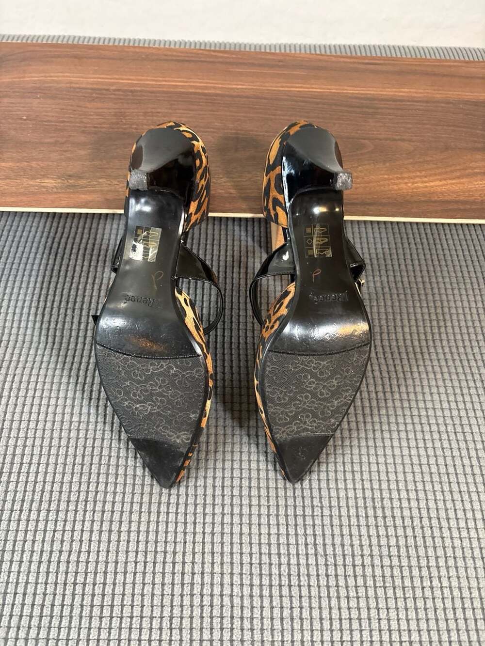 J. Renee Kari Leopard Print Pointed Toe D'Orsay Mary Jane Kitten Heels - Picture 2 of 7